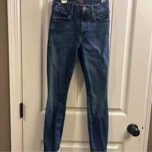 MOTHER The Looker Ankle Fray Jeans size 25